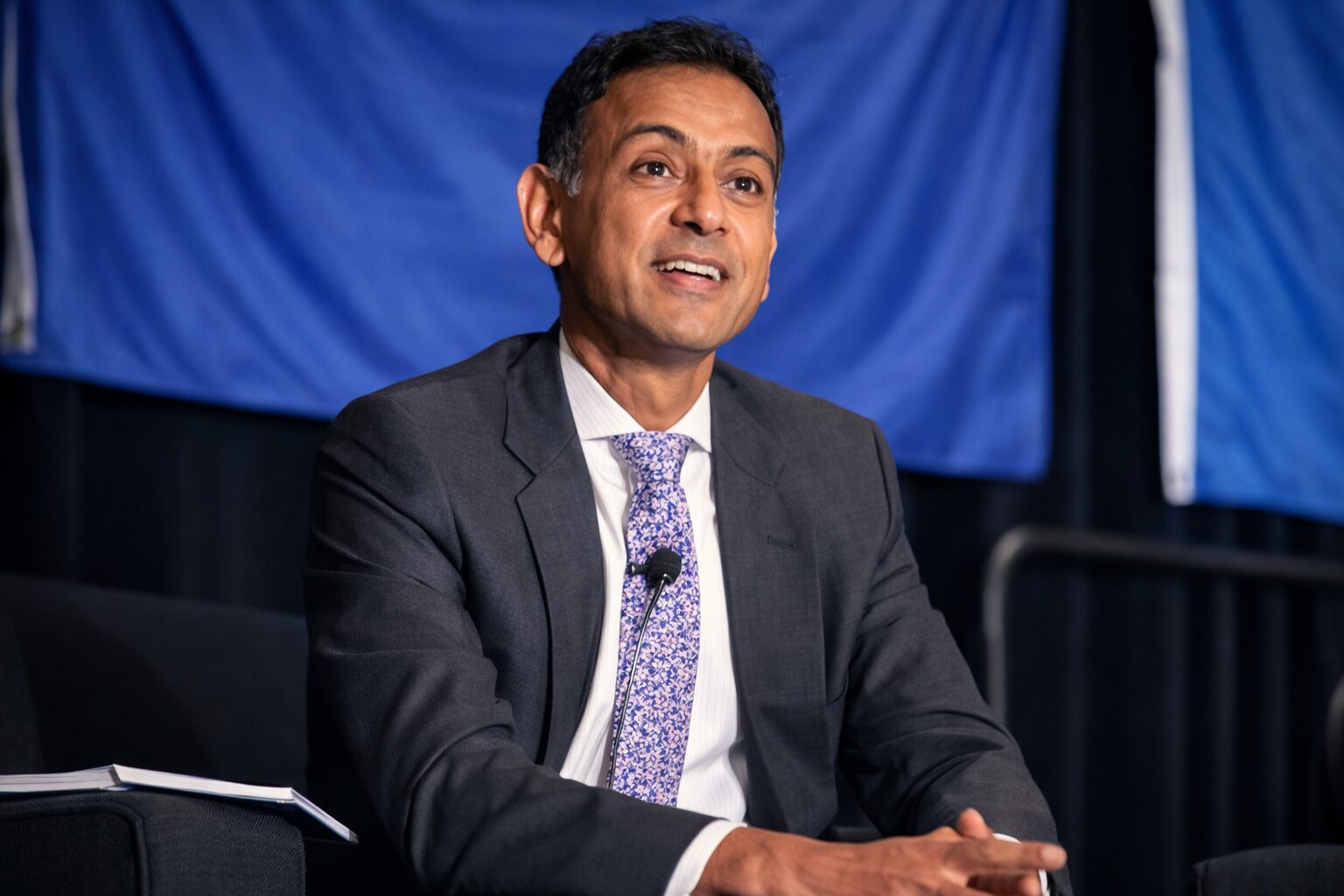 Coinbase Legal Chief Says Clarity Act Nears Agreement on Stablecoin Yield Debate