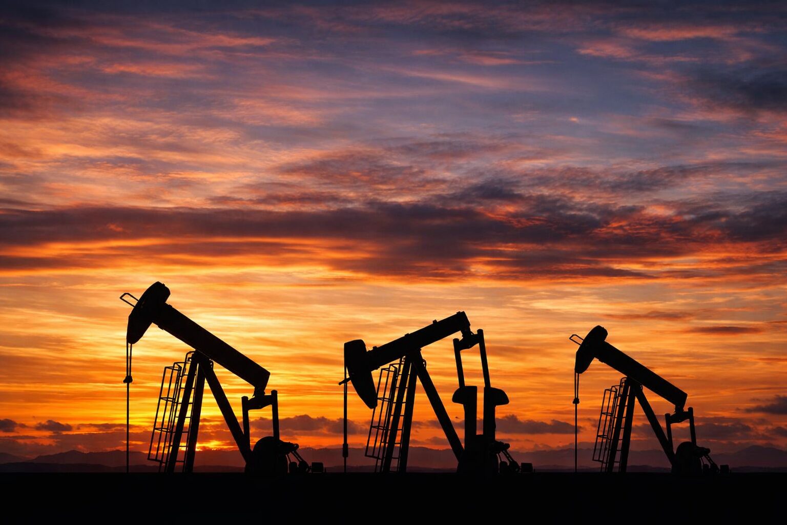 Crypto Markets Fall as Oil Prices Surge and Bearish Positions Increase