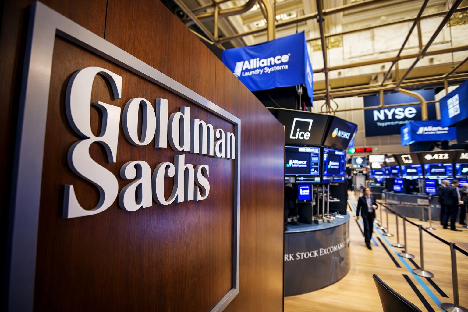 Bitcoin ETF Inflows Hit $412 Million as Goldman Sachs Files New BTC Fund