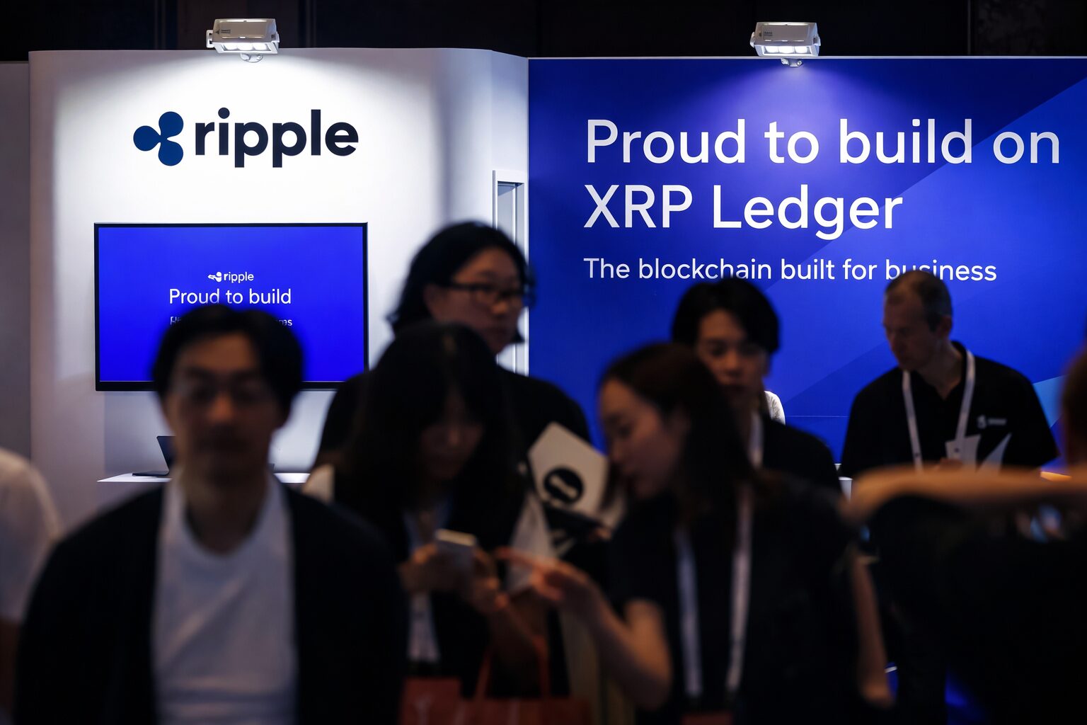 XRP Surges 5% Amid Bitcoin Rally, Trend Reversal Remains Unconfirmed